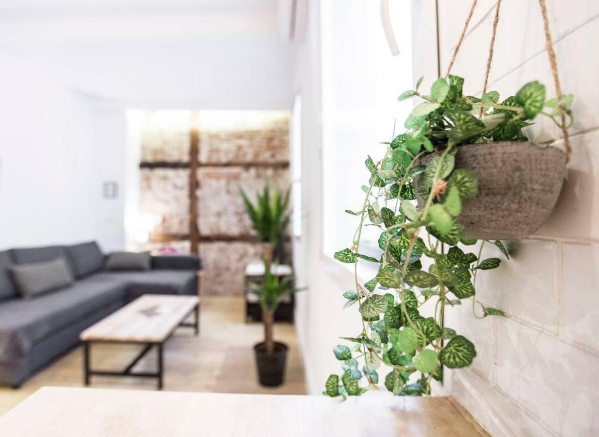 Appartement Intimate And Artistic Flat Wifi Puerta Del Sol à Madrid Extérieur photo